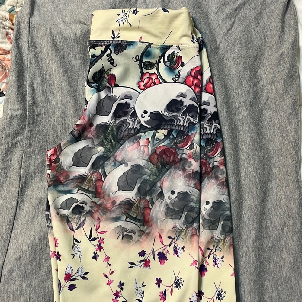 Skull leggings